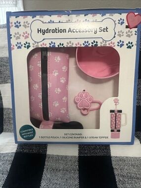 Pink Paw-Print Hydration Accessory Set NWT